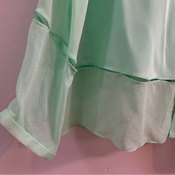 Tahari Silk Blouse - Picture 4 of 5